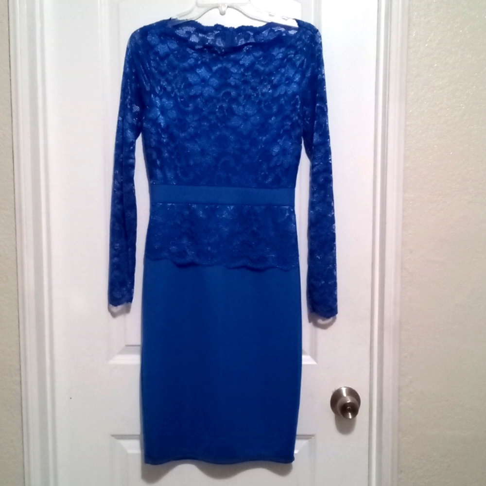 ⬇️ Price Drop⬇️Blue dress long sleeve with lace top